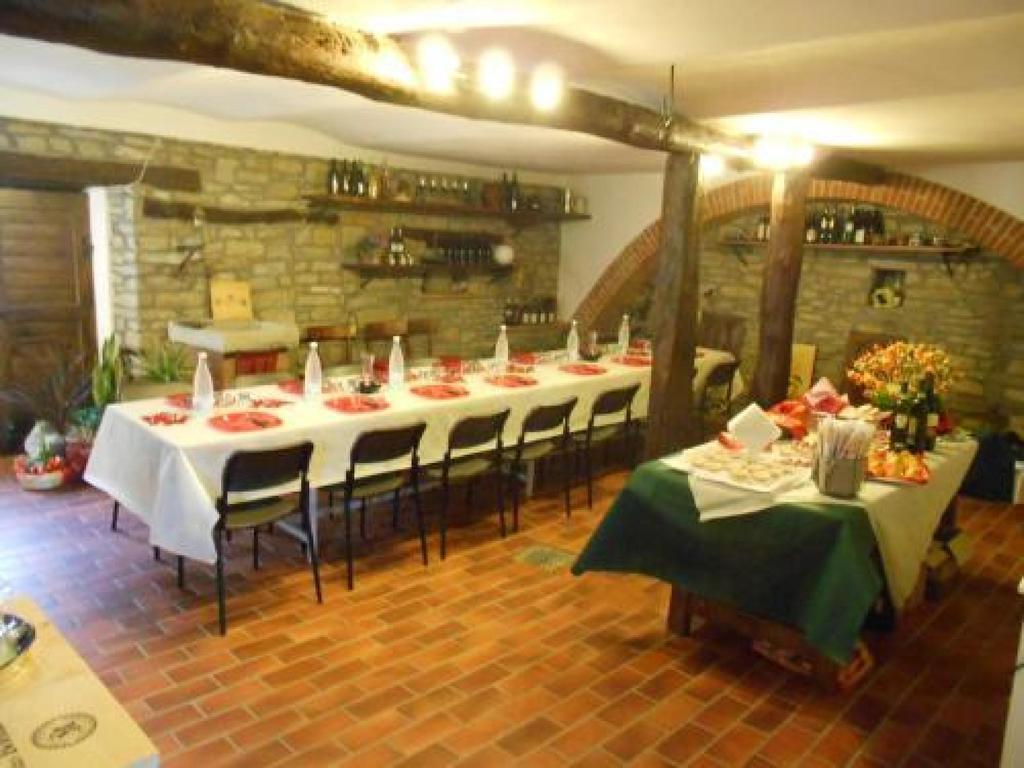 Villa Il Grappolo In Langa Monastero Bormida Esterno foto
